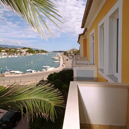 Hotel Istra Rab Town Exterior photo