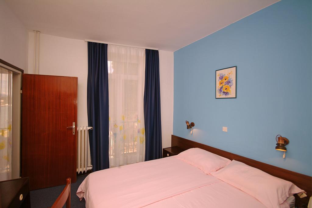 Hotel Istra Rab Town Exterior photo