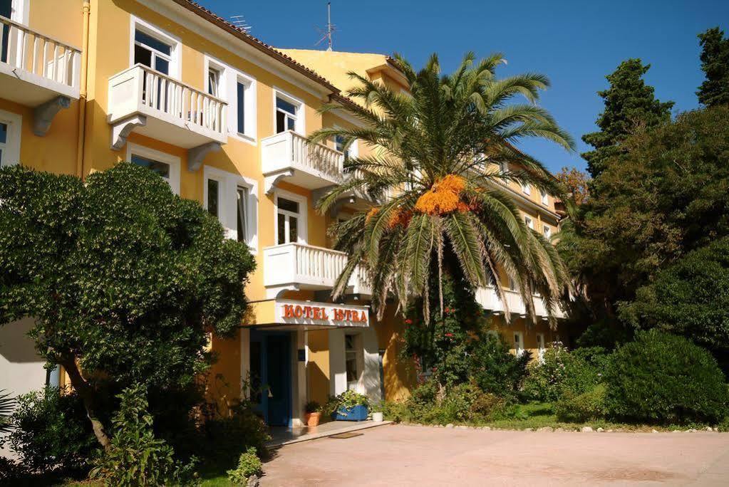 Hotel Istra Rab Town Exterior photo
